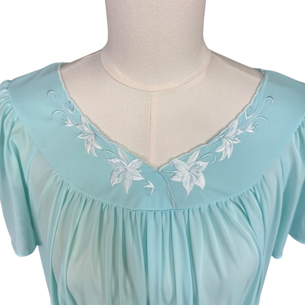 Vintage Miss Elaine Classics Blue Embroidered V-Neck Maxi Nightgown Womens Small - Picture 3 of 7